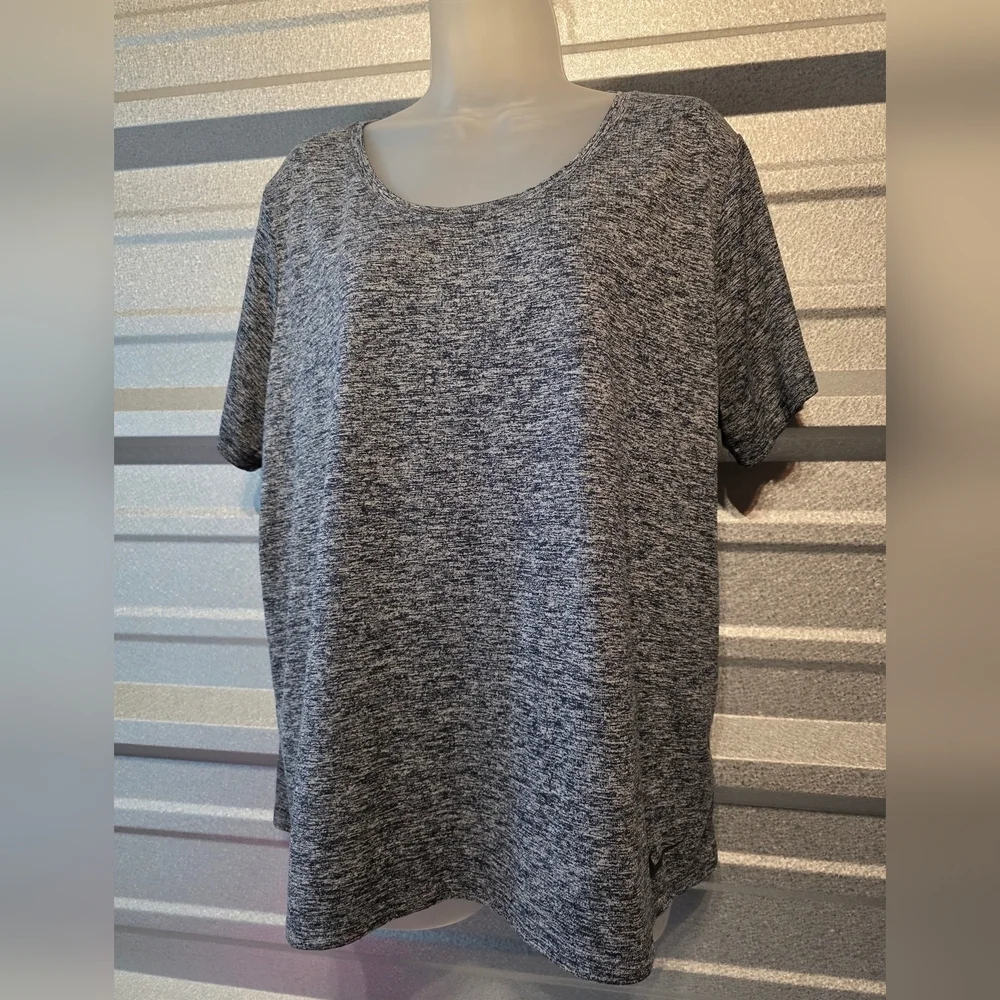 Women's Heather Gray Top